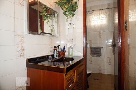 Lavabo de casa à venda com 2 quartos, 120m² em Vila Araguaia, São Paulo