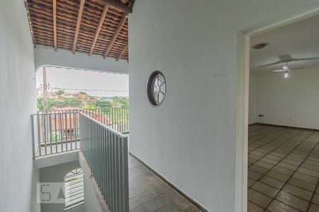 varanda de casa à venda com 3 quartos, 220m² em Jardim Carlos Lourenço, Campinas