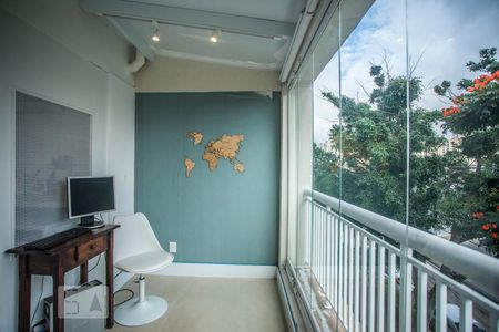 Sala de apartamento para alugar com 2 quartos, 88m² em Saúde, São Paulo