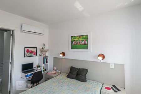 Quarto 1 de apartamento à venda com 3 quartos, 73m² em Medianeira, Porto Alegre