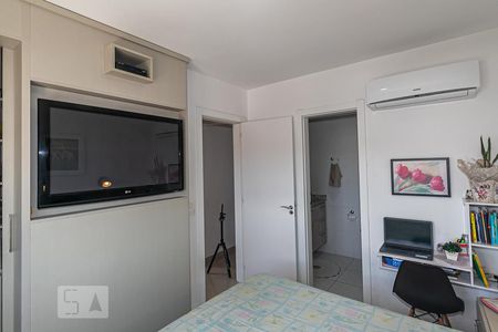 Quarto 1 de apartamento à venda com 3 quartos, 73m² em Medianeira, Porto Alegre