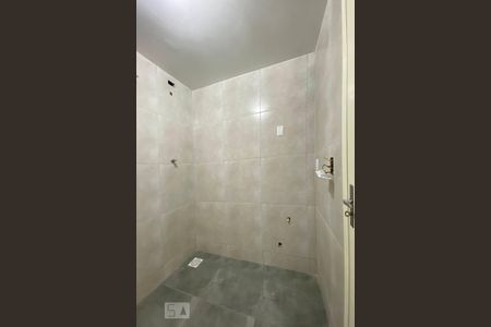 Apartamento à venda com 95m², 2 quartos e sem vagaBanheiro