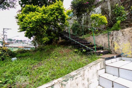 Casa à venda com 150m², 3 quartos e 1 vaga Casa à venda com 150m², 3 quartos e 1 vagaJardim