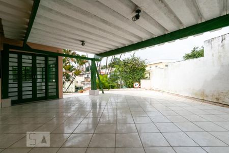 Casa à venda com 150m², 3 quartos e 1 vaga Casa à venda com 150m², 3 quartos e 1 vagaQuintal