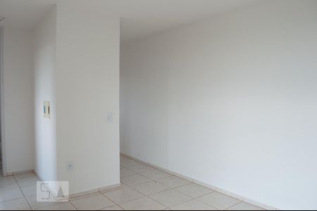 Sala de apartamento para alugar com 2 quartos, 50m² em Campo Grande, Rio de Janeiro