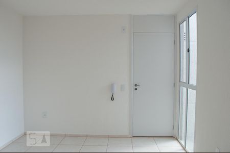 Sala de apartamento para alugar com 2 quartos, 50m² em Campo Grande, Rio de Janeiro