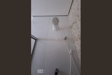 Banheiro de apartamento para alugar com 1 quarto, 30m² em Prado, Belo Horizonte