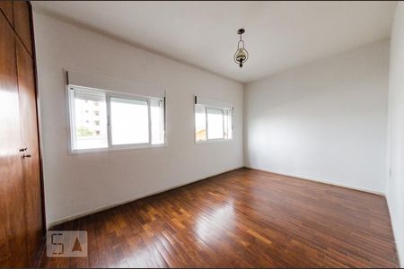 Apartamento à venda com 242m², 4 quartos e 2 vagasSuíte
