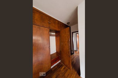 Apartamento à venda com 242m², 4 quartos e 2 vagasQuarto 3