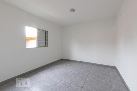 Quarto de casa para alugar com 1 quarto, 55m² em Vila Santa Clara, São Paulo