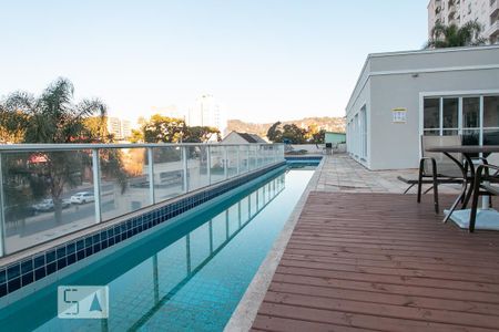 Apartamento para alugar com 56m², 2 quartos e 1 vagaÁrea comum - Piscina