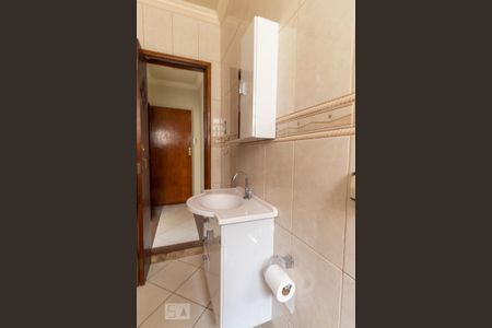 Casa à venda com 300m², 3 quartos e 4 vagasBanheiro 1