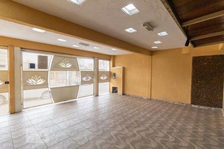Casa à venda com 300m², 3 quartos e 4 vagasGaragem