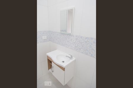 Casa para alugar com 89m², 2 quartos e 1 vaga Casa para alugar com 89m², 2 quartos e 1 vagaBanheiro Social