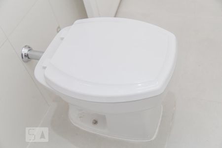 Casa para alugar com 89m², 2 quartos e 1 vaga Casa para alugar com 89m², 2 quartos e 1 vagaBanheiro Social