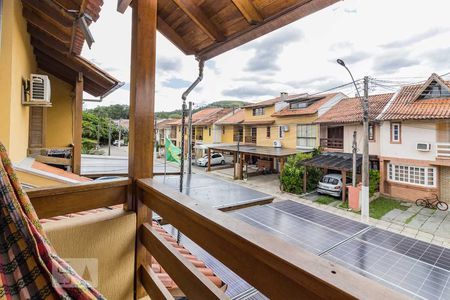 Sacada de casa de condomínio à venda com 2 quartos, 100m² em Aberta dos Morros, Porto Alegre