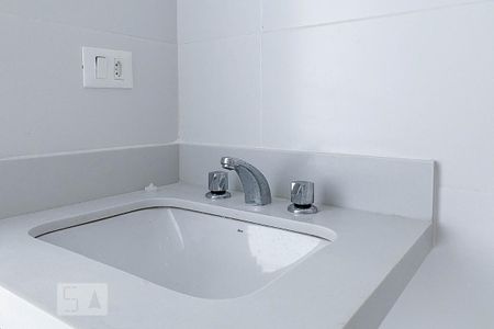 Apartamento à venda com 117m², 2 quartos e 1 vagaBanheiro da suíte 1