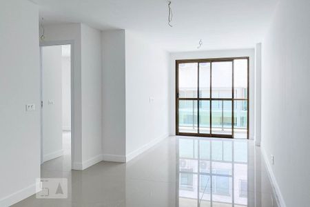 Sala  de apartamento para alugar com 2 quartos, 117m² em Recreio dos Bandeirantes, Rio de Janeiro
