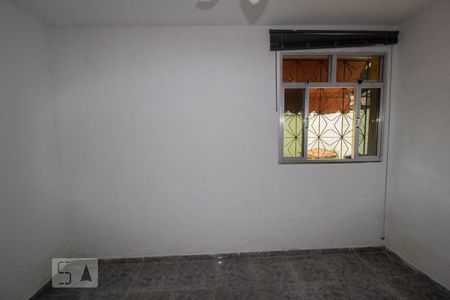 Quarto  de casa para alugar com 3 quartos, 150m² em Saracuruna, Duque de Caxias