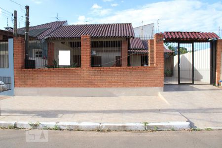 Casa à venda com 80m², 3 quartos e 4 vagas