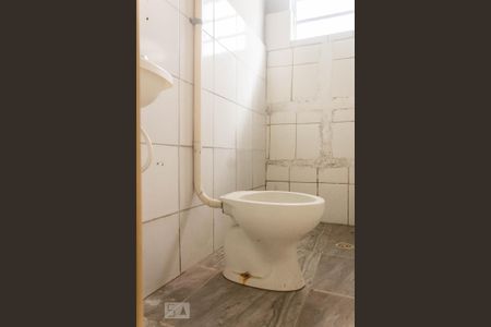 Casa à venda com 300m², 6 quartos e sem vaga Casa à venda com 300m², 6 quartos e sem vagaBanheiro Casa 3