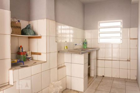 Casa à venda com 300m², 6 quartos e sem vaga Casa à venda com 300m², 6 quartos e sem vagaCozinha Casa 3