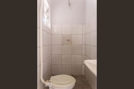 Banheiro Casa 1 de casa à venda com 6 quartos, 300m² em Vila Patrimonial, São Paulo