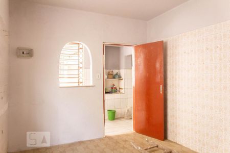 Casa à venda com 300m², 6 quartos e sem vaga Casa à venda com 300m², 6 quartos e sem vagaQuarto Casa 3