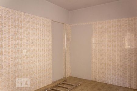 Casa à venda com 300m², 6 quartos e sem vaga Casa à venda com 300m², 6 quartos e sem vagaQuarto Casa 3