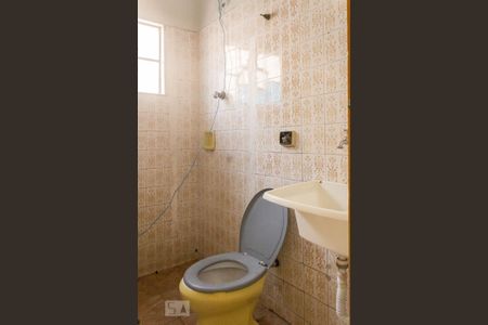 Casa à venda com 300m², 6 quartos e sem vaga Casa à venda com 300m², 6 quartos e sem vagaBanheiro Casa 2