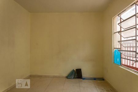 Casa à venda com 300m², 6 quartos e sem vaga Casa à venda com 300m², 6 quartos e sem vagaQuarto Casa 2