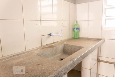 Casa à venda com 300m², 6 quartos e sem vaga Casa à venda com 300m², 6 quartos e sem vagaCozinha Casa 3