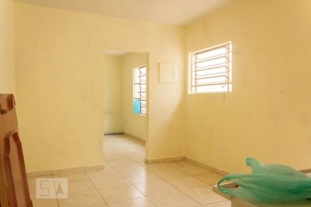 Casa à venda com 300m², 6 quartos e sem vaga Casa à venda com 300m², 6 quartos e sem vagaCozinha Casa 2