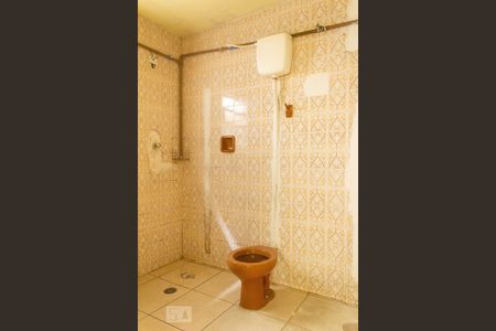 Banheiro de casa à venda com 6 quartos, 300m² em Vila Patrimonial, São Paulo