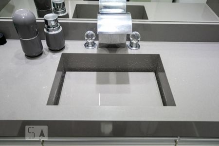 Casa à venda com 142m², 3 quartos e 3 vagasBanheiro da Suíte 1