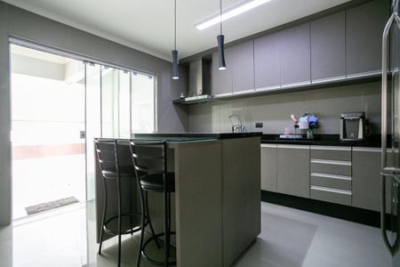 Casa à venda com 142m², 3 quartos e 3 vagasCozinha