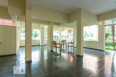 Apartamento para alugar com 80m², 3 quartos e 1 vagaÁrea comum - Salão de Festas