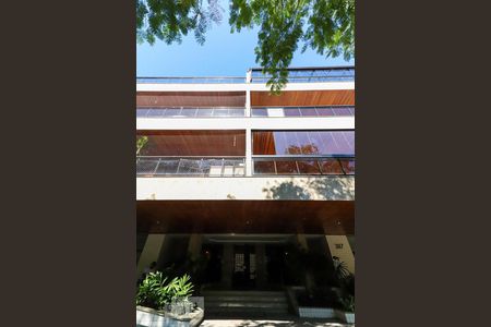 Apartamento para alugar com 120m², 3 quartos e 2 vagas Apartamento para alugar com 120m², 3 quartos e 2 vagasFachada