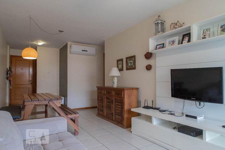 Sala de apartamento para alugar com 3 quartos, 120m² em Recreio dos Bandeirantes, Rio de Janeiro