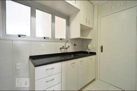 Apartamento à venda com 93m², 3 quartos e 2 vagasCozinha