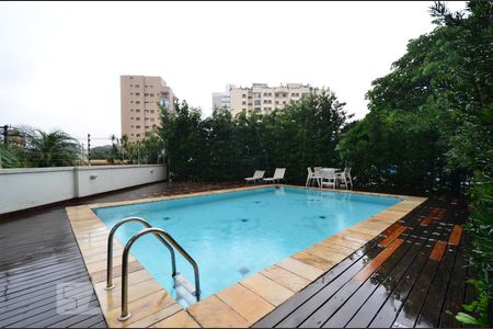 Apartamento à venda com 93m², 3 quartos e 2 vagasPiscina