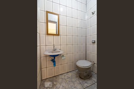 Casa para alugar com 110m², 3 quartos e 4 vagas Casa para alugar com 110m², 3 quartos e 4 vagasBanheiro de Serviço