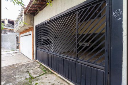 Casa para alugar com 110m², 3 quartos e 4 vagas Casa para alugar com 110m², 3 quartos e 4 vagasFachada