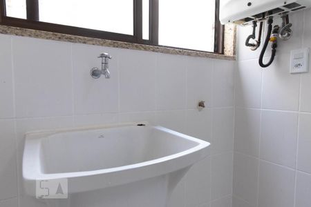 Apartamento para alugar com 84m², 3 quartos e 2 vagas Apartamento para alugar com 84m², 3 quartos e 2 vagasÁrea de serviço