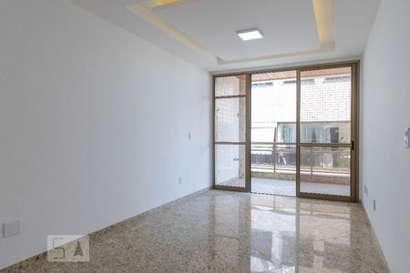 Sala de apartamento para alugar com 3 quartos, 84m² em Recreio dos Bandeirantes, Rio de Janeiro