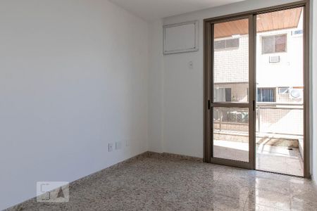 Quarto 1 de apartamento para alugar com 3 quartos, 84m² em Recreio dos Bandeirantes, Rio de Janeiro