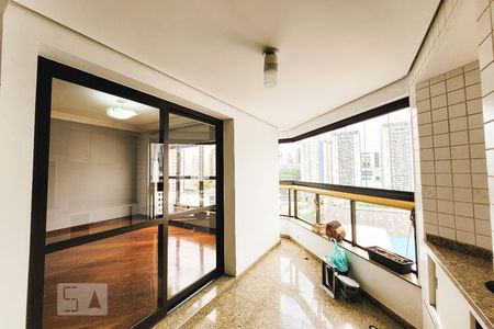 Varanda de apartamento para alugar com 4 quartos, 268m² em Vila Gomes Cardim, São Paulo