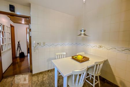 Apartamento à venda com 187m², 3 quartos e 3 vagasCozinha