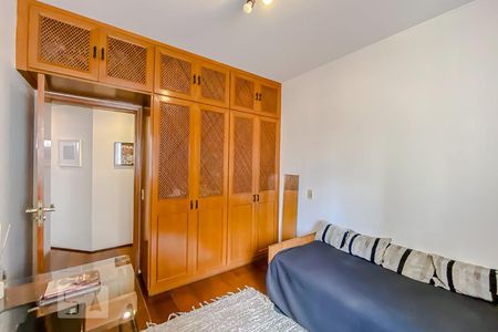 Apartamento à venda com 187m², 3 quartos e 3 vagasQuarto