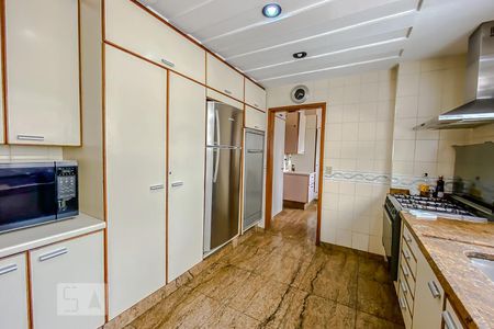 Apartamento à venda com 187m², 3 quartos e 3 vagasCozinha